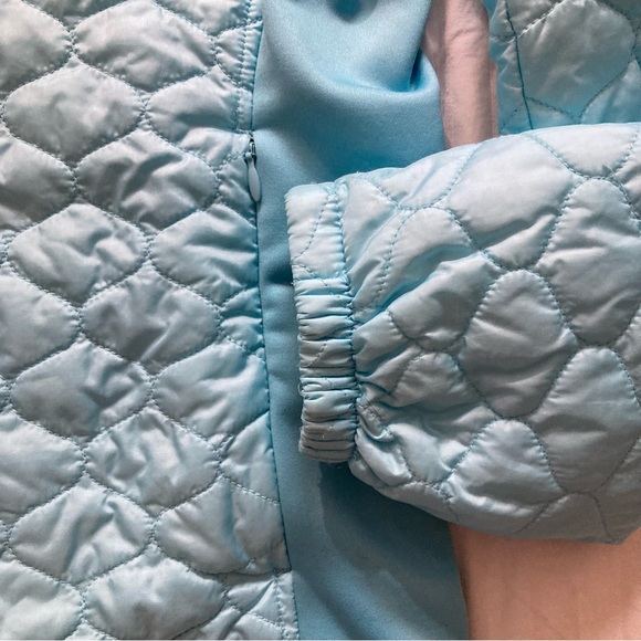 L.L. Bean Women’s Aqua Thinsulate Quilted Jacket, Size Small - Picture 5 of 10